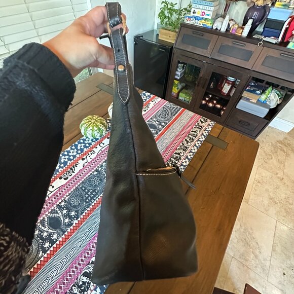 Dooney & Bourke Black Pebbled Leather Shoulder Bag w Front Pockets, Fair Cond - Picture 6 of 14